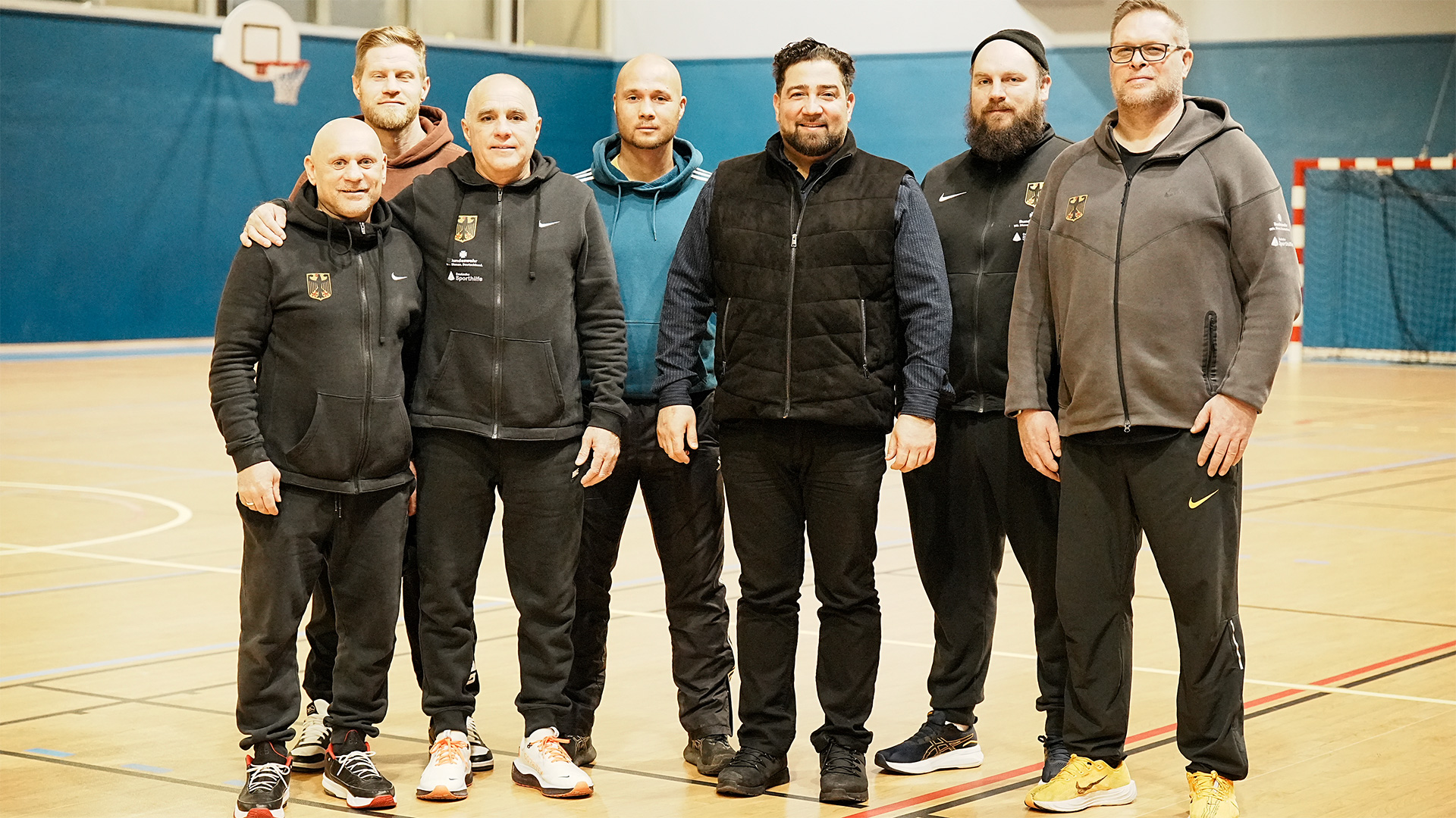 Die Trainer und der DBV-Präsident in einem Gruppenbild